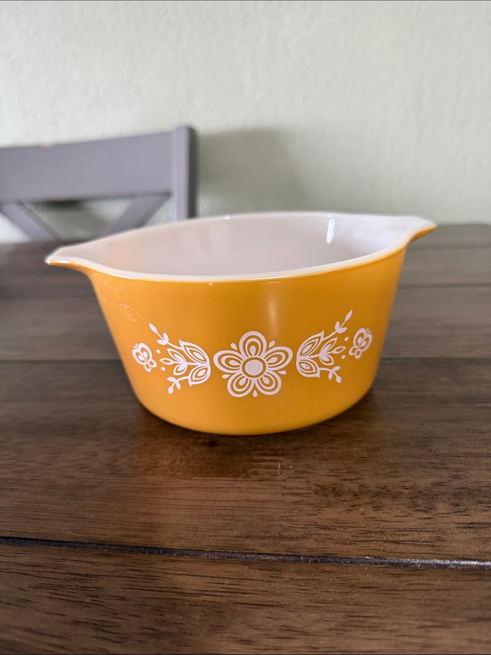 Pyrex Yellow Floral Casserole Dish butterfly gold with lid #473 1qt/1L
